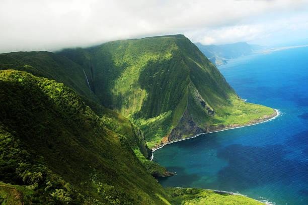 Is Molokai Worth Visiting Discover Hawaii’s Best-Kept Secret!