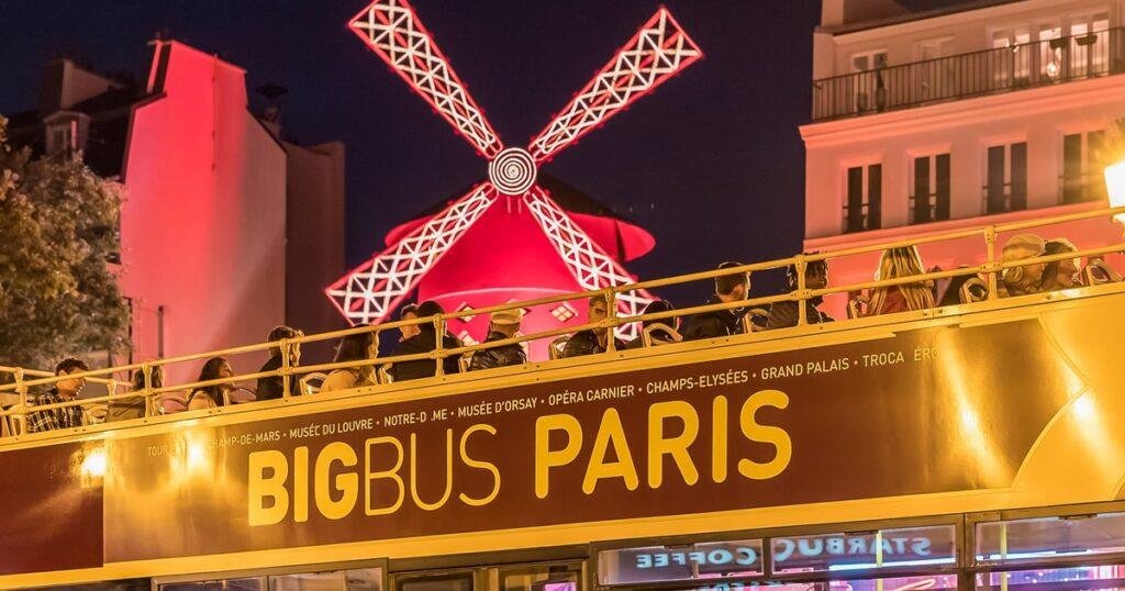 Tour de Paris at Night