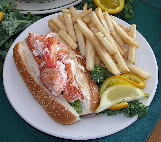 What Are the Most Famous Lobster Roll Restaurants in Boston