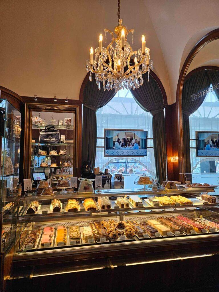 modern cafes in vienna