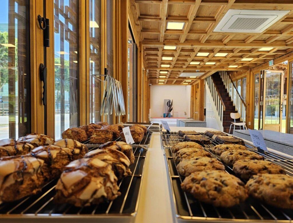 Dohwa Tiger Cafe Suwon