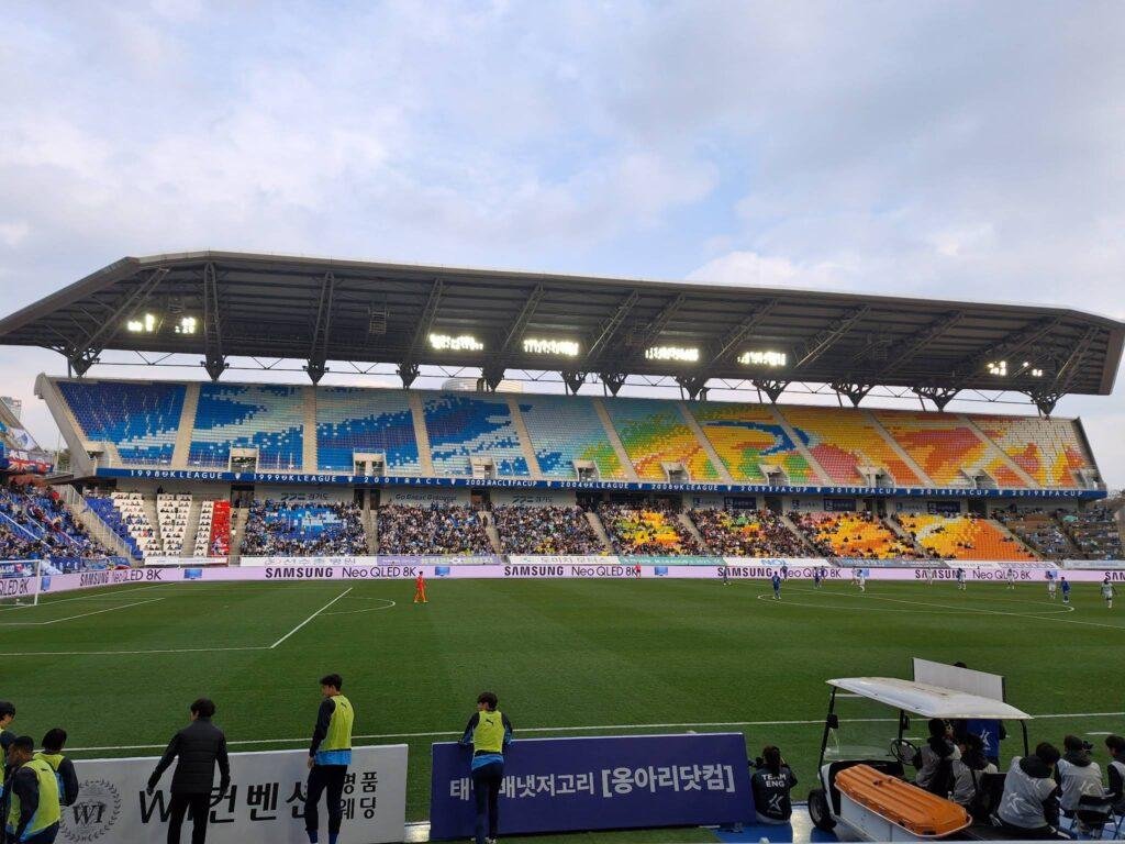 Watch a K-League Game at Suwon World Cup Stadium