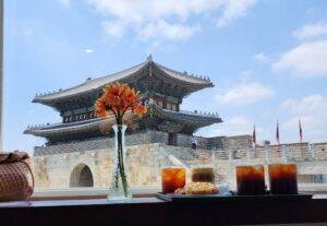 Sun-jae's Blue Gate House